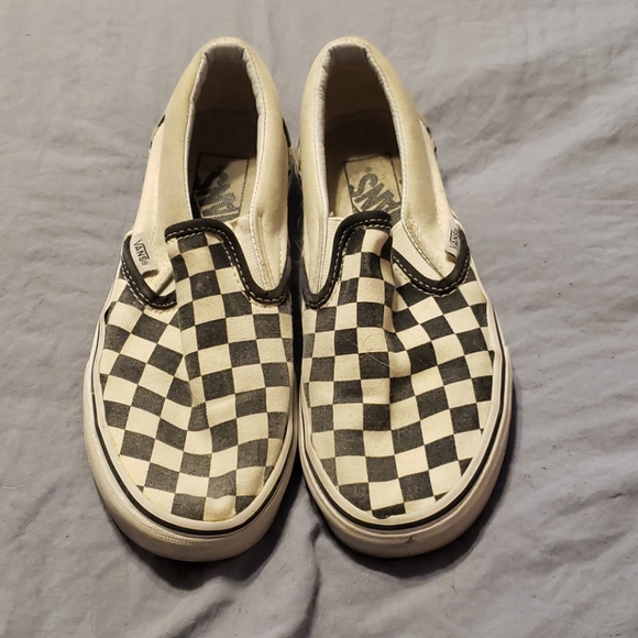 Womenss Van's, checkered. - Picture 3 of 3